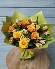 Букет цветов из:  Альстромерии и Розы в Кяхте