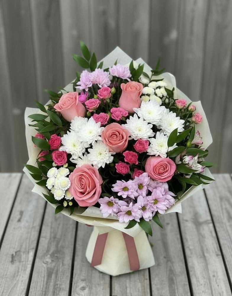 Букет цветов из: Альстромерии, Гвоздики, Розы и Хризантемы в Кяхте