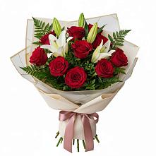 Букет цветов из:  Лилии и Розы в Кяхте