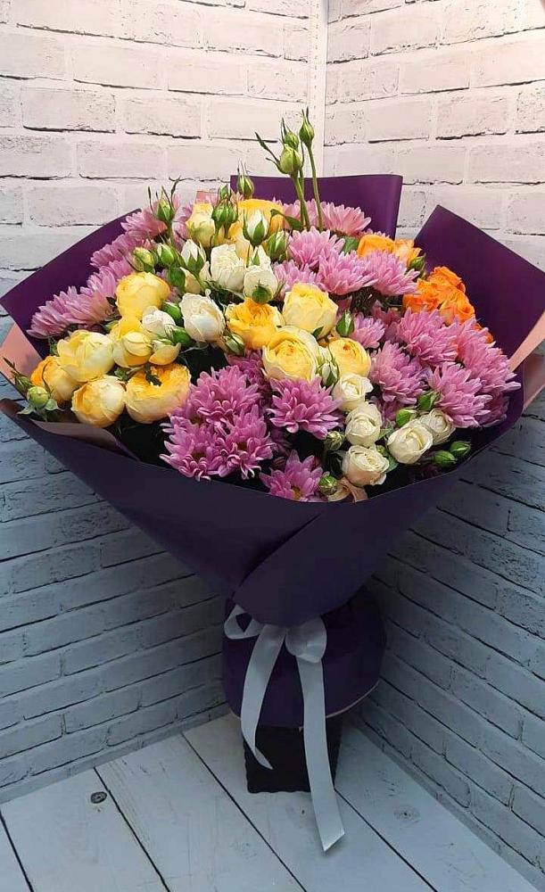 Букет цветов из: Хризантемы и Розы в Кяхте