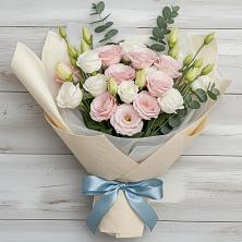 Букет цветов из:  Лизиантусы в Кяхте