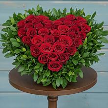 Цветочная композиция из Розы в виде сердца в Кяхте