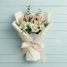 Букет цветов из:  Альстромерии в Кяхте