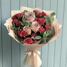 Букет цветов из:  Гвоздики и Розы в Кяхте
